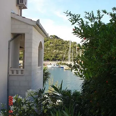 Ivanka - 10 M From Sea Appartamento Marina